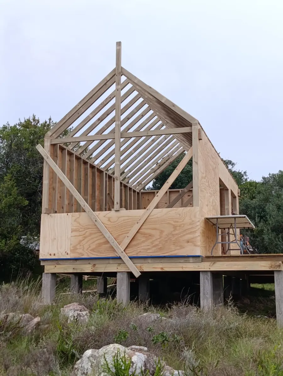 Estructura de techo en construcción