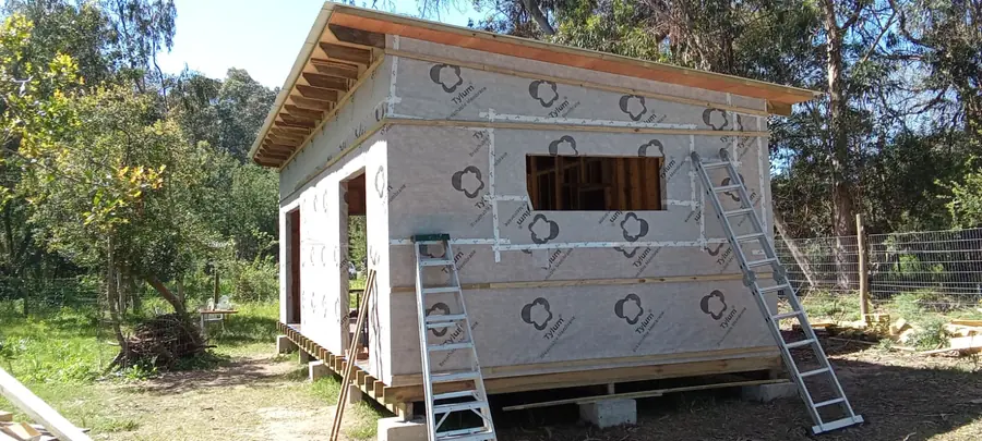 Estructura envuelta en membrana